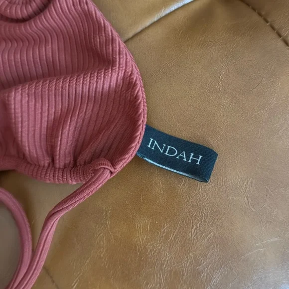• Indah Bikini • - Picture 2 of 5